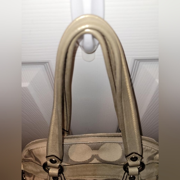 Coach Poppy shoulder bag - Picture 11 of 16